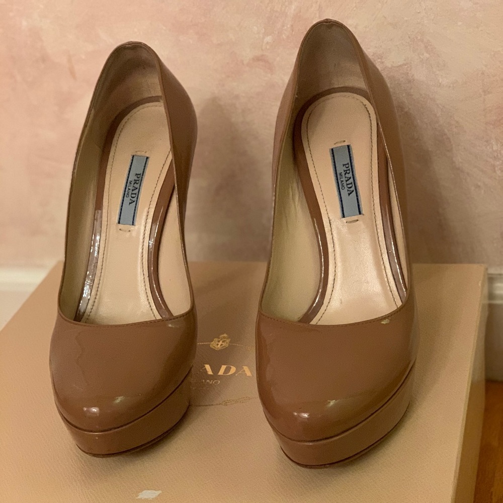Prada beige shoes
